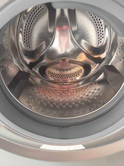 Masina de spalat Beko de 10 kg cu uscator