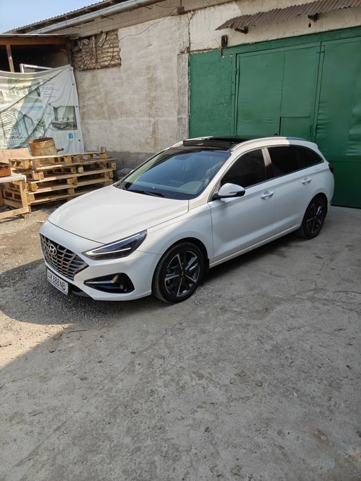 Hyundai i30 Premium в отличном состоянии