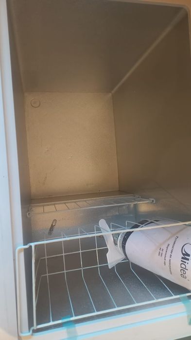 Продается морозильная камера.