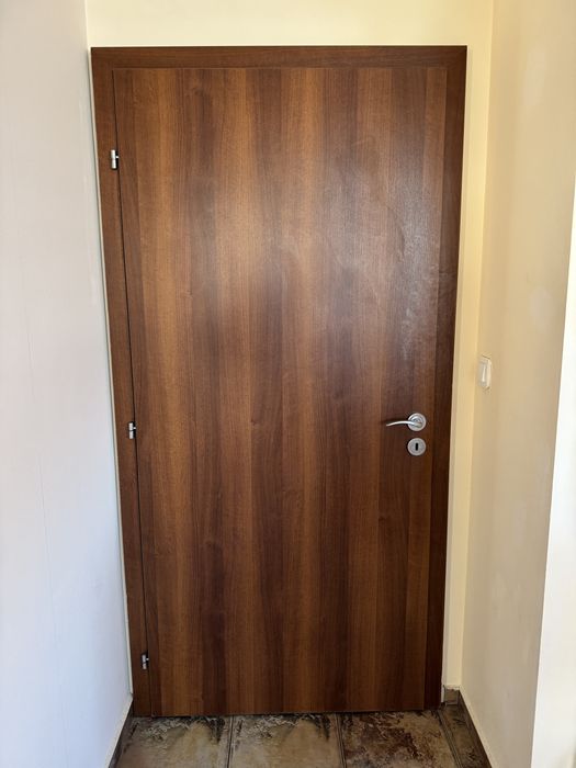 Продавам интериорни врати 6 броя