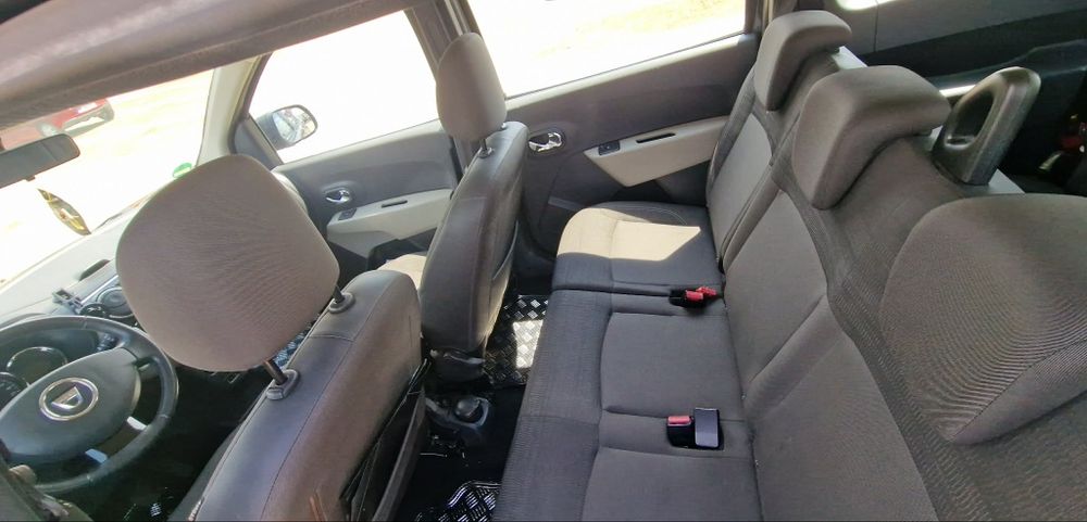 Dacia Lodgy 2013