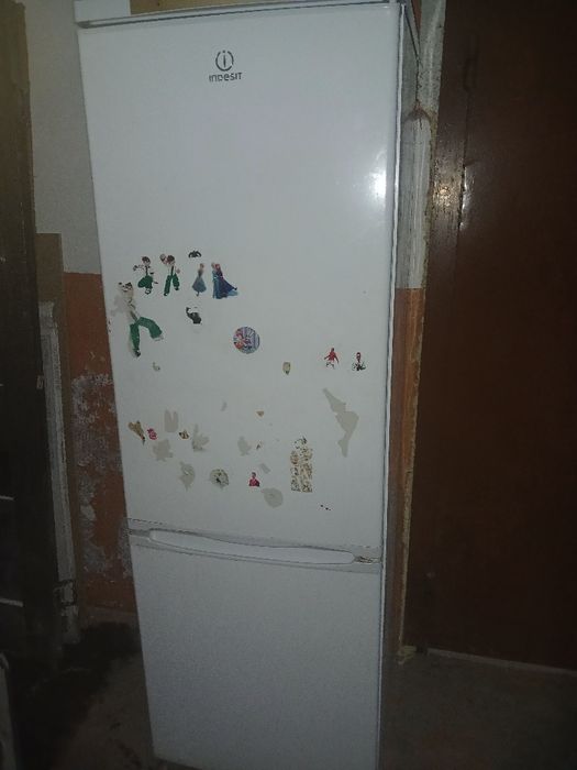 продам холодильник