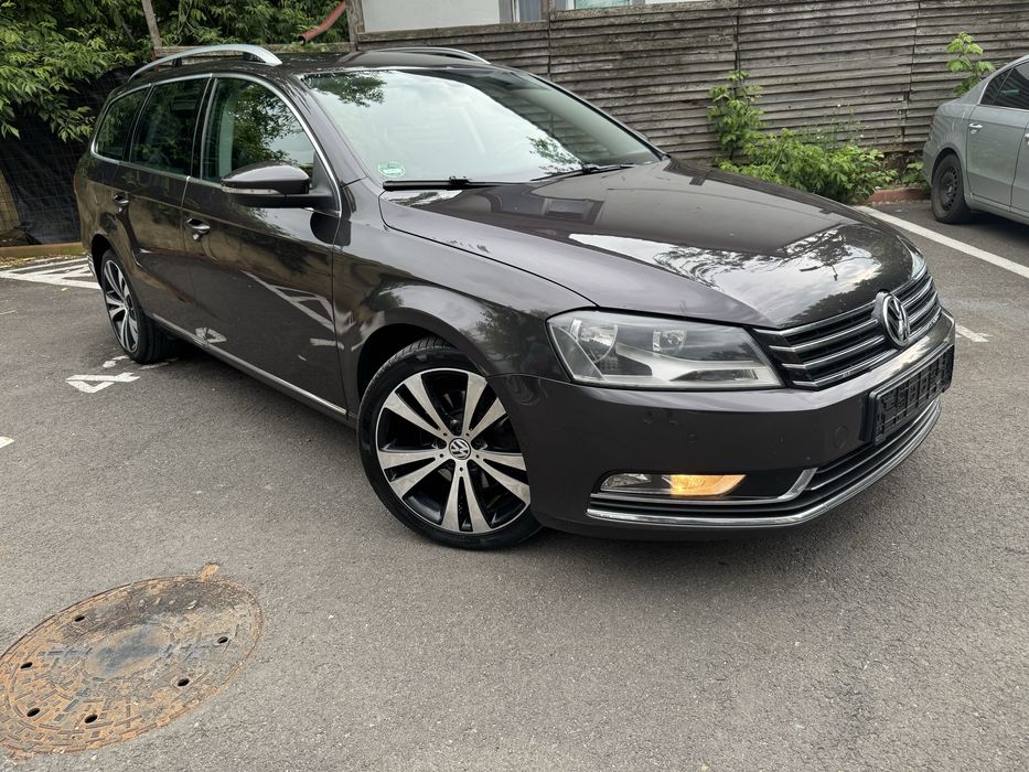 VOLKSWAGEN Passat 2011