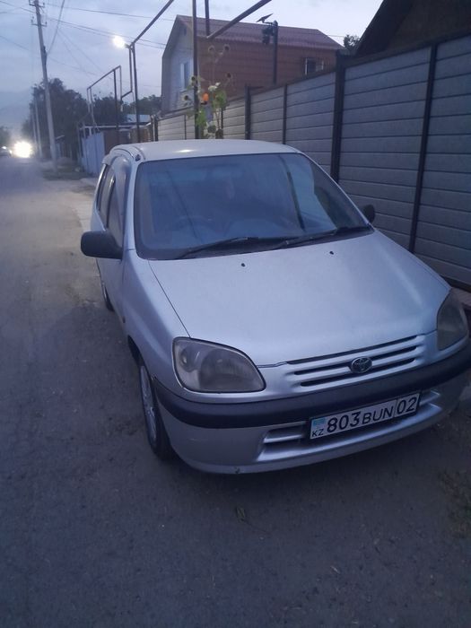 Продам Toyota raum 1998