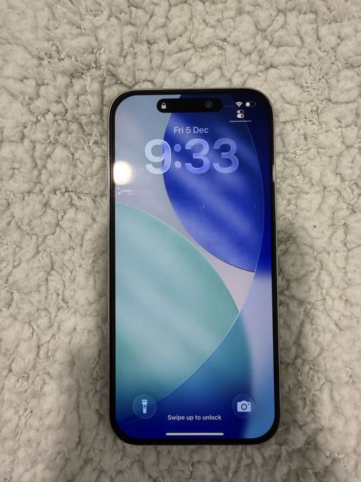 Продавам IPhone 15 Pro, White Titanium, 128GB