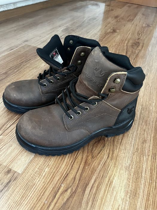 Продам спец.обувь мужскую