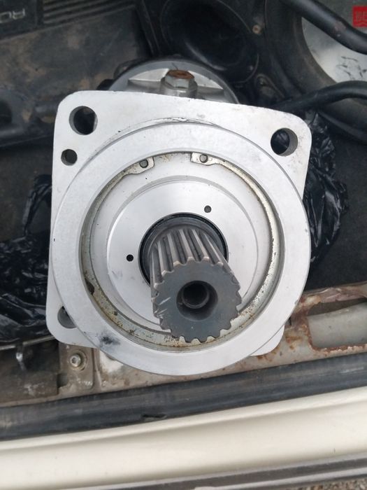 Гидронасос на автокран