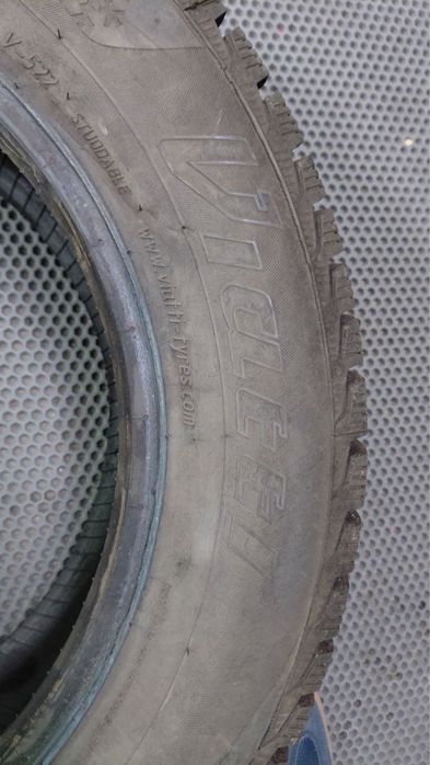 Зимние шины шипованные