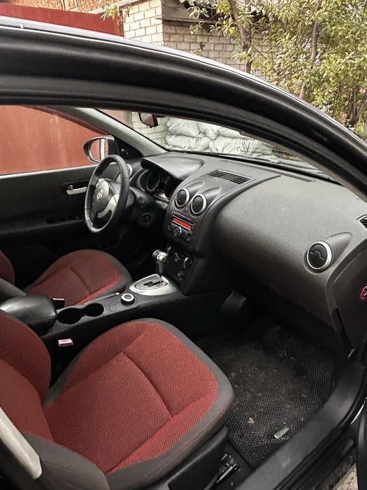 Продам Nissan Qashqai