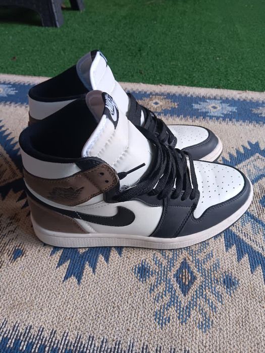 jordan 1 high og - Pantofi sport | OLX.ro