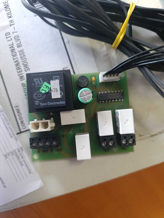 Програмируем контролер за водни конвектори Carel