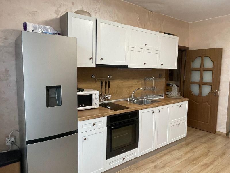 Дава се под наем Двустаен апартамент в София, Дружба 1 - 50 кв.м за 597.21 € - Снимка #2