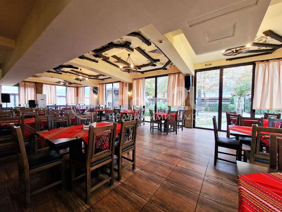 Продава се Хотел в Асеновград - 1324 кв.м за 756 €/кв.м - Снимка #3