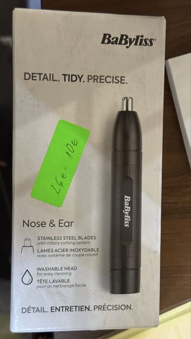 Тример за нос/уши BaByliss E650E, Сваляща и миеща се глава, Батерии, Черен