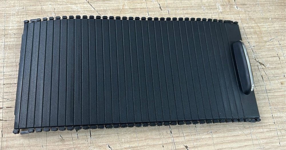 Mercedes щоричка  w204 w212 w207