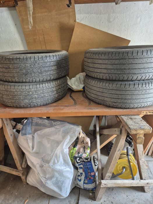 Продам шины б/у Бриджстоун