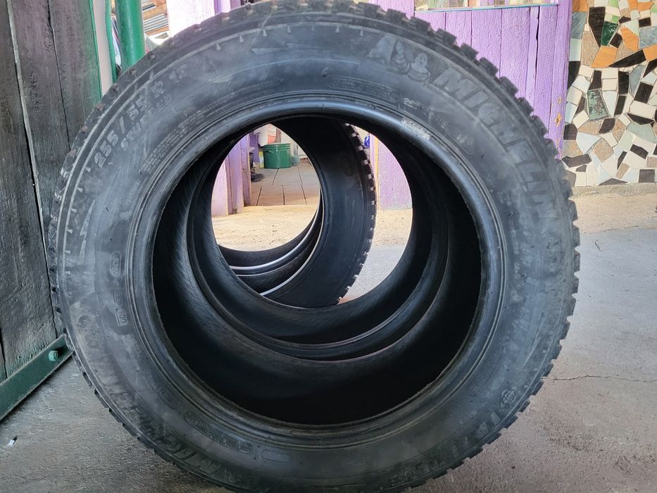 Продам зимнию резину  R-18.