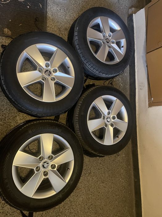 Комплект Джанти Шкода 16"  J 6 1/2 ET46 с гуми