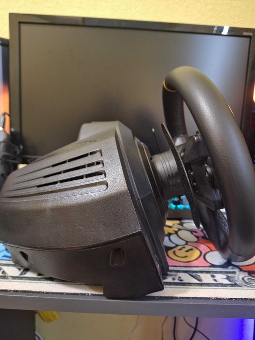 Волан Thrustmaster TX Racing Wheel Leather + Thrustmaster TH8S Shifter