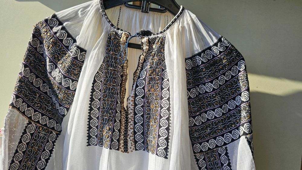 Costum traditional de Gorj