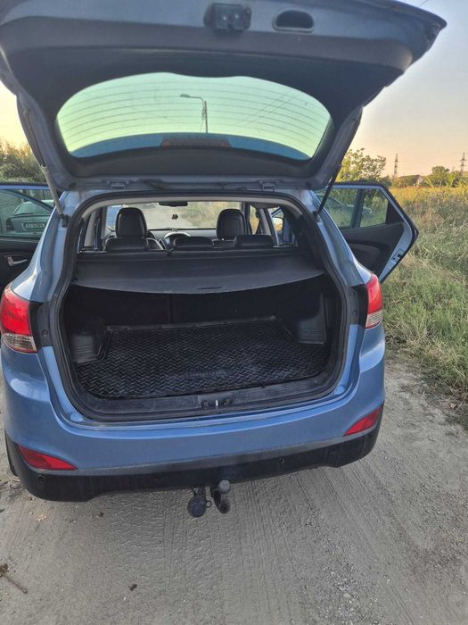 HYUNDAI ix35 2012 — imagine 2