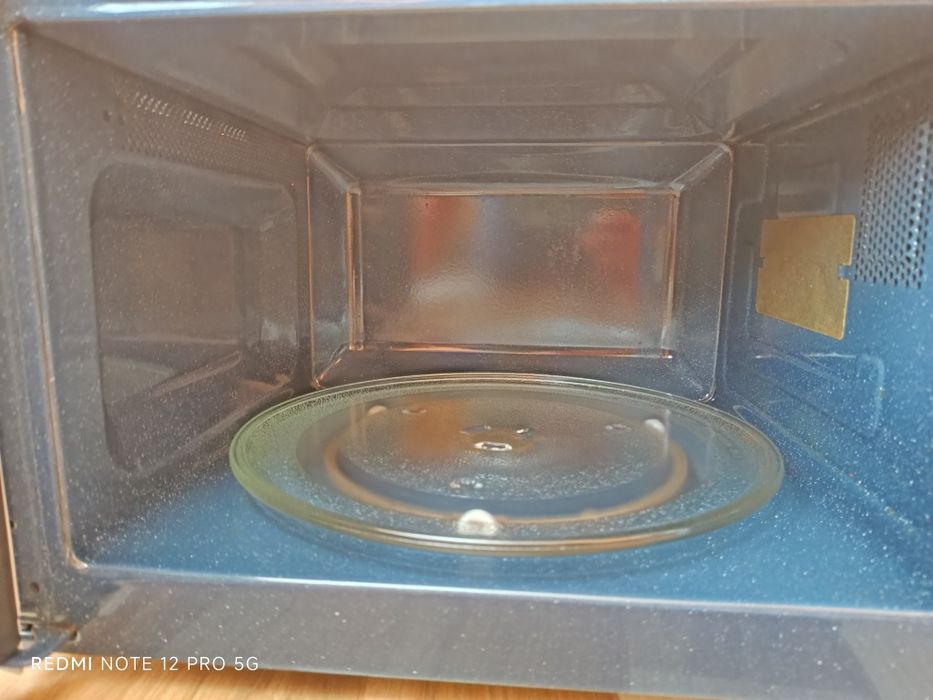 Микровълнова фурна Samsung 800w 23 литра