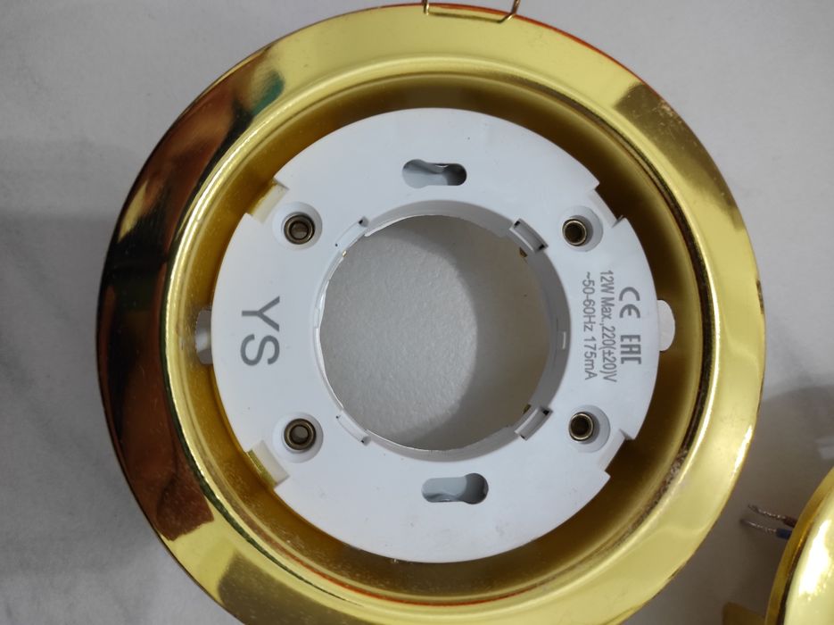 Споты с лампочками