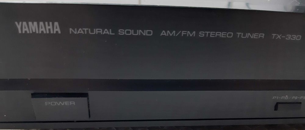 Natural Sound AM/FM Stereo Tuner Yamaha TX-330