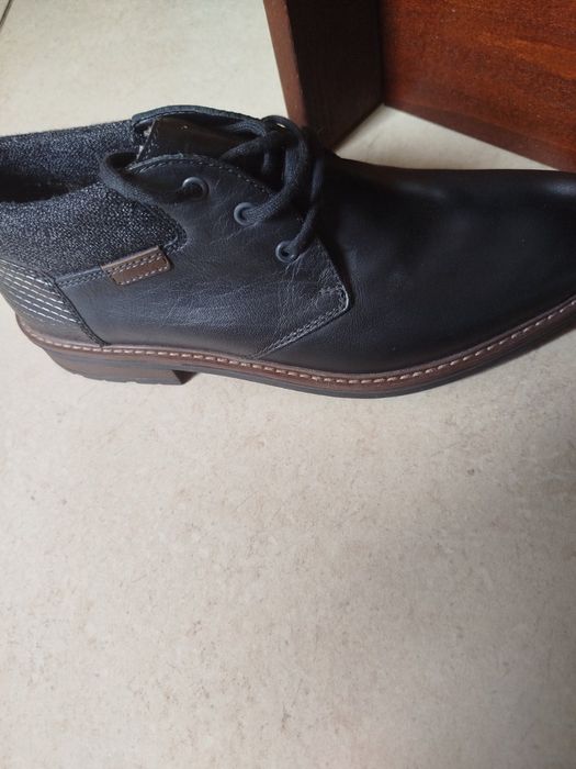 Високи мъжки обувки