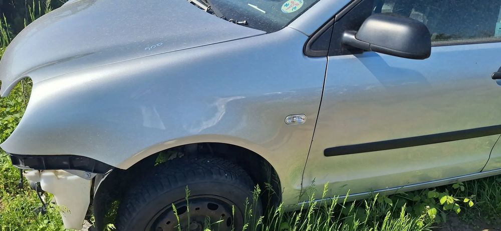 Dezmembrez Volksvagen Polo An 2001