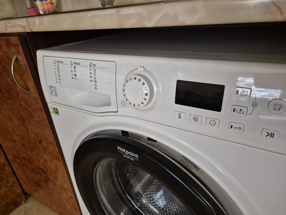 Пералня HotPoint Ariston