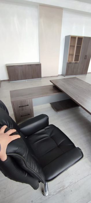 Стол офисный для руководителя