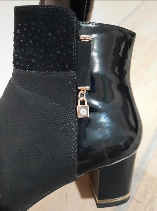 Cizme până la gleznă, mărimea 39