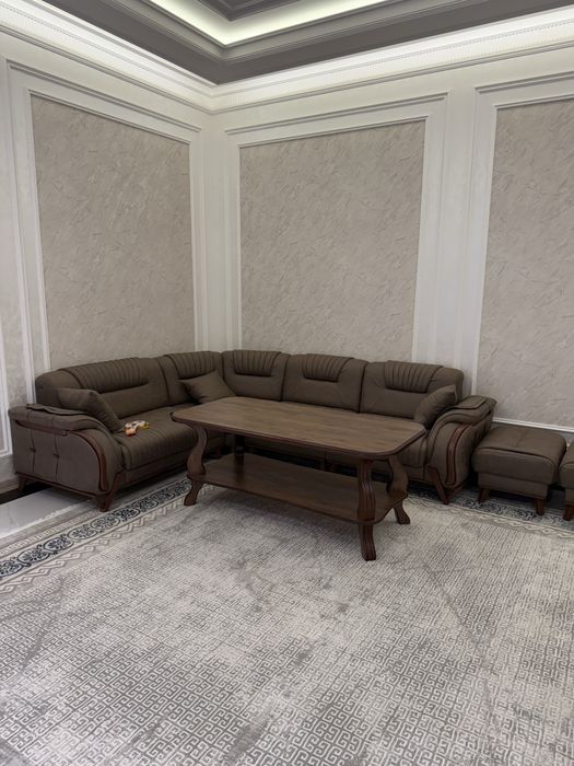 3 sotik uy engi sotiladi