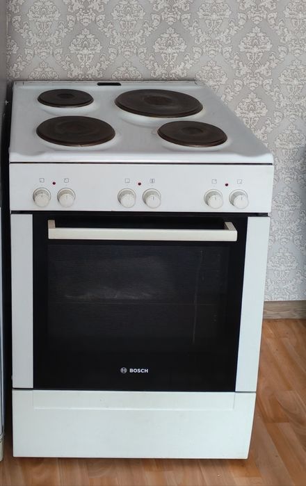 Продам электрическую плиту Bosch