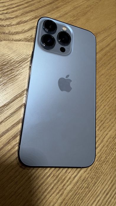 Продаю IPhone 13 Pro 128г