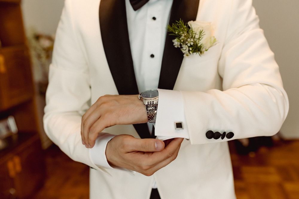 Costum de nunta pentru mire