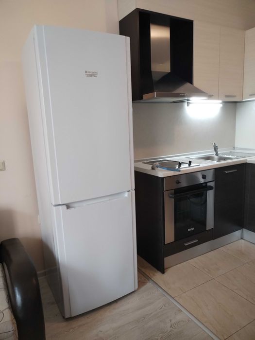 Хладилник с фризер - Hotpoint Ariston