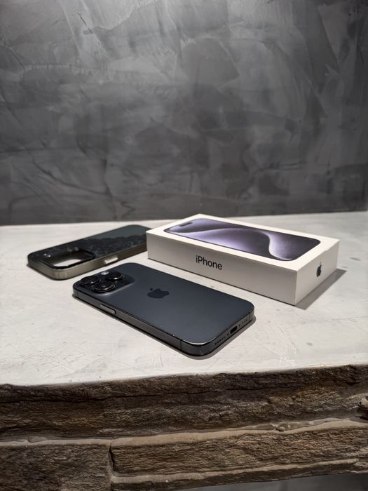 Iphone 15 Pro Blue + подаръци