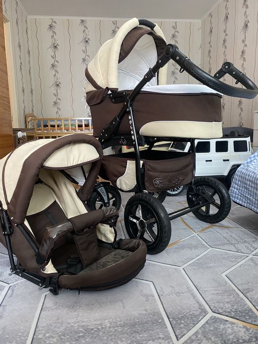 Коляска 2в1 в хорошем состоянии