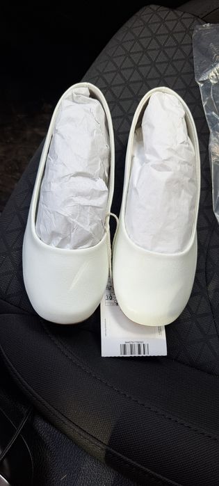 Нови детски обувки МАНГО