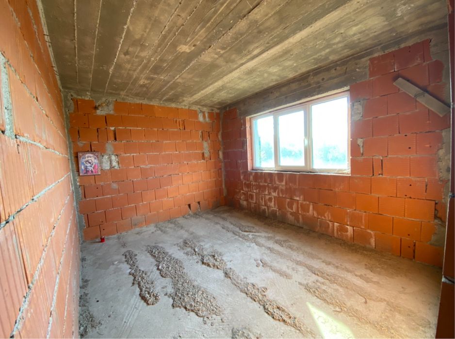 Casă 100 mp + teren 400 mp – Clinceni, la rosu – proprietar