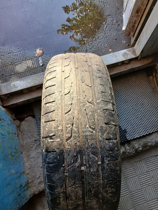 Продам 4 покрышки 185,65 ,r15
