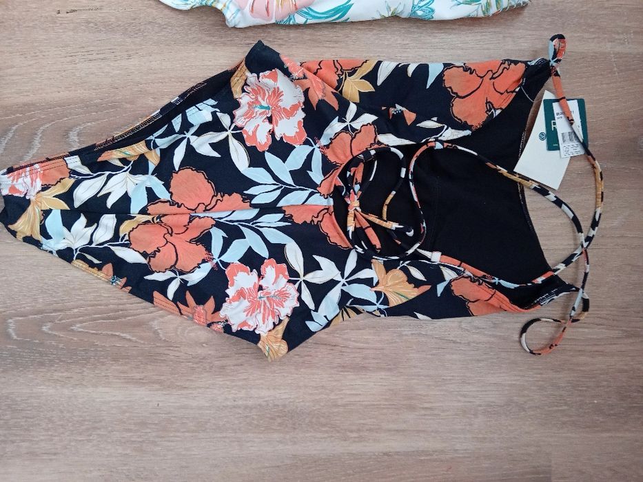 Roxy S размер цял бански