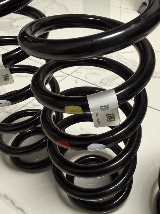 Set complet Arcuri H&R Kia Xceed/Ceed Mk3 2020-2024 Noi