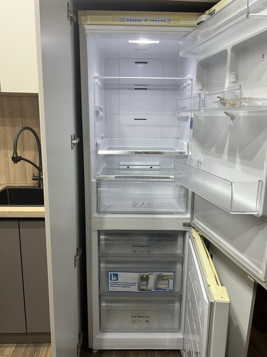 Продам холодильник