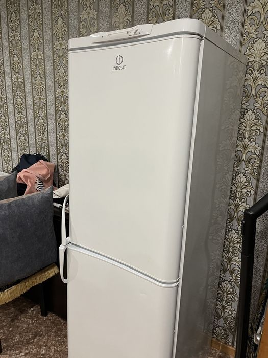 Продается холодильник