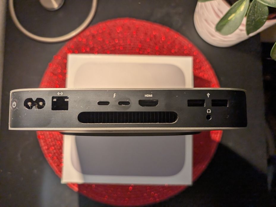 Apple Mac Mini M2 24GB SSD 256GB impecabil
