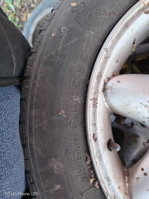 195/65/15 алу джанта  за мерцедес w203 2а броя  със зимна гума 5 мм