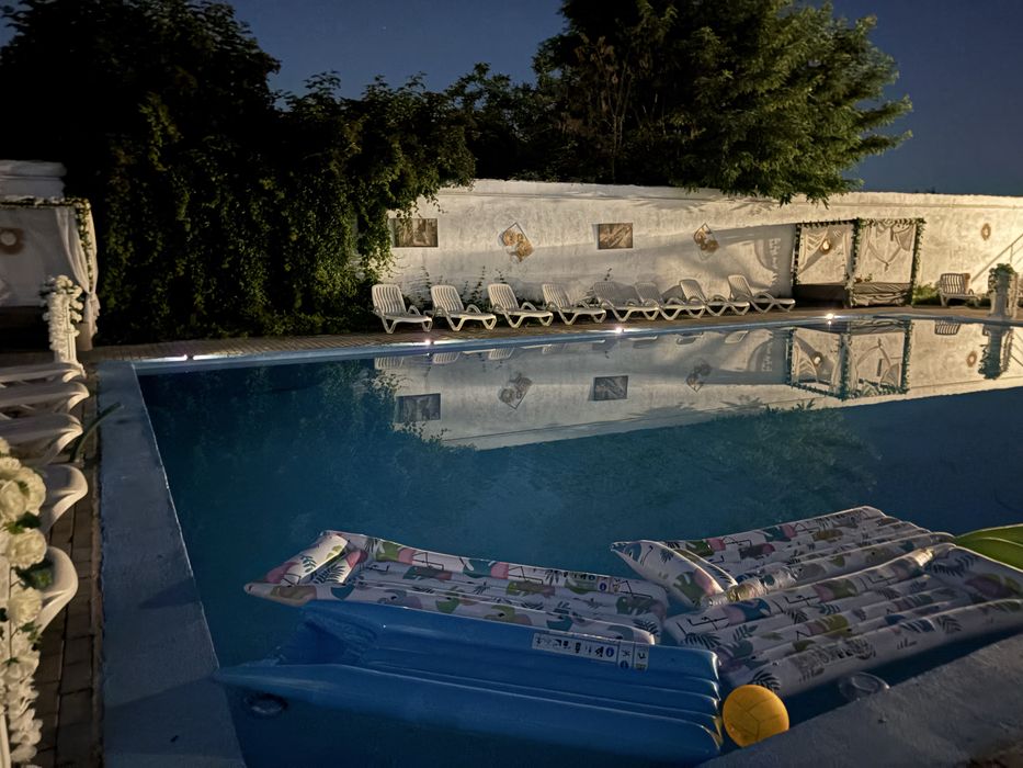 Inchiriere piscina